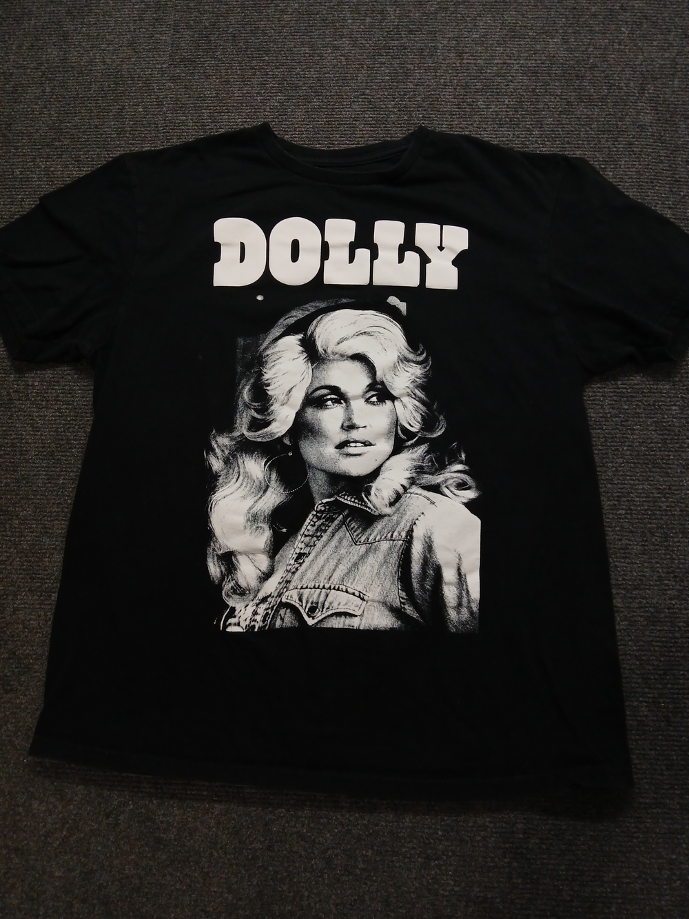 🦋 DOLLY Black Graphic Tee - Women's Short Sleeve Top Sz LG